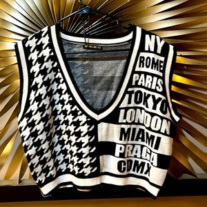 Sleeveless sweater
